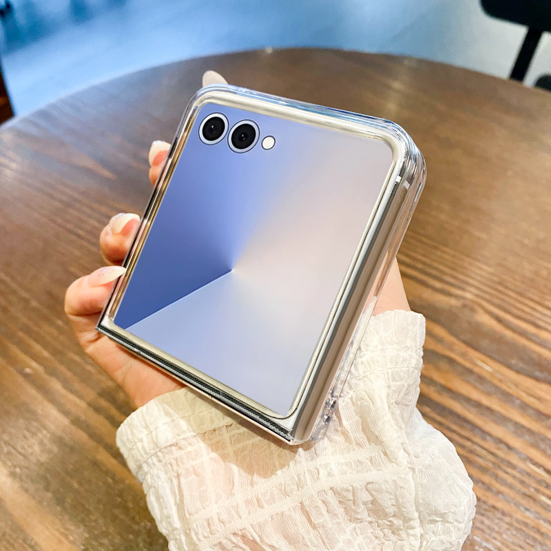 Noel Kardan Adam Geyik Telefon - Phone Cases Z Flip 5 incelemesi ve fiyatı
